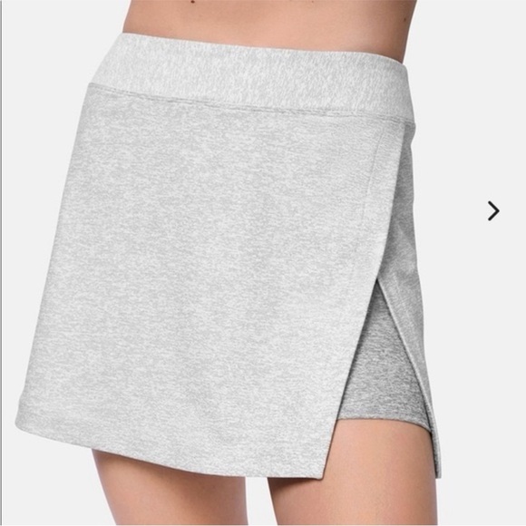OUTDOOR VOICES Court Skort Dove Golf Tennis Pickleball Athleisure Active Size XS - Picture 1 of 8